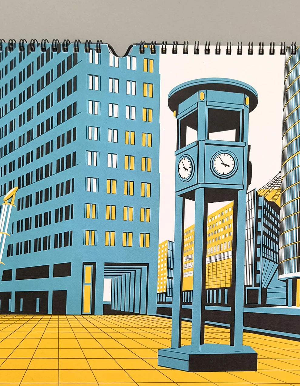Illustration eines blauen Uhrenturms vor stilisierten Berliner Hochhäusern im Wandkalender 2027