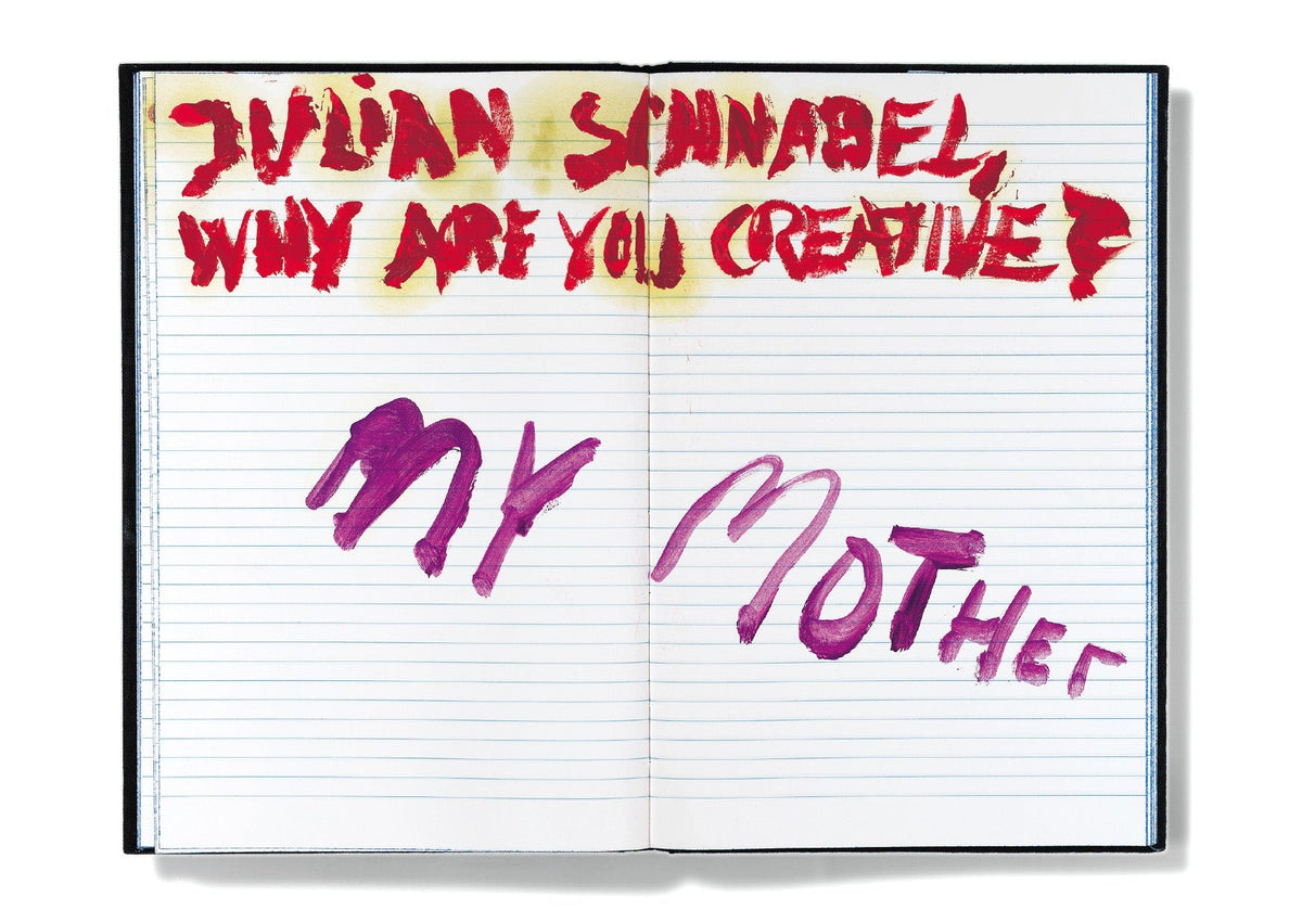 Aufgeschlagenes Notizbuch mit der handschriftlichen Frage an Julian Schnabel und der violetten Antwort My Mother.